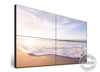 De muur zet LCD Vrije Bevindende Digitale Signage 4K voor Binnen Reclame op