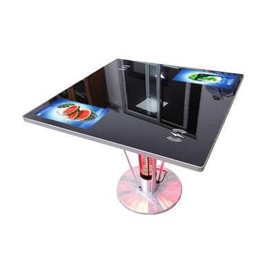 15.6in de Capacitieve Lijst 1366x768 van het Touch screenspel met Draadloze Telefoonlader